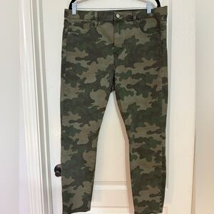 GAP Camouflage True Skinny Ankle High Rise Jeans